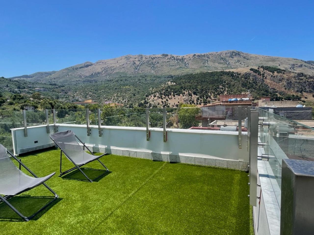 Apartment Panoramica Via Carini